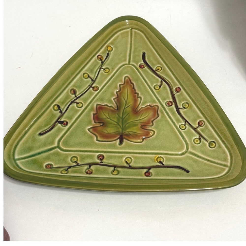 Vintage Green Ceramic Autumn Leaf Triangular Serving Tray / Dish